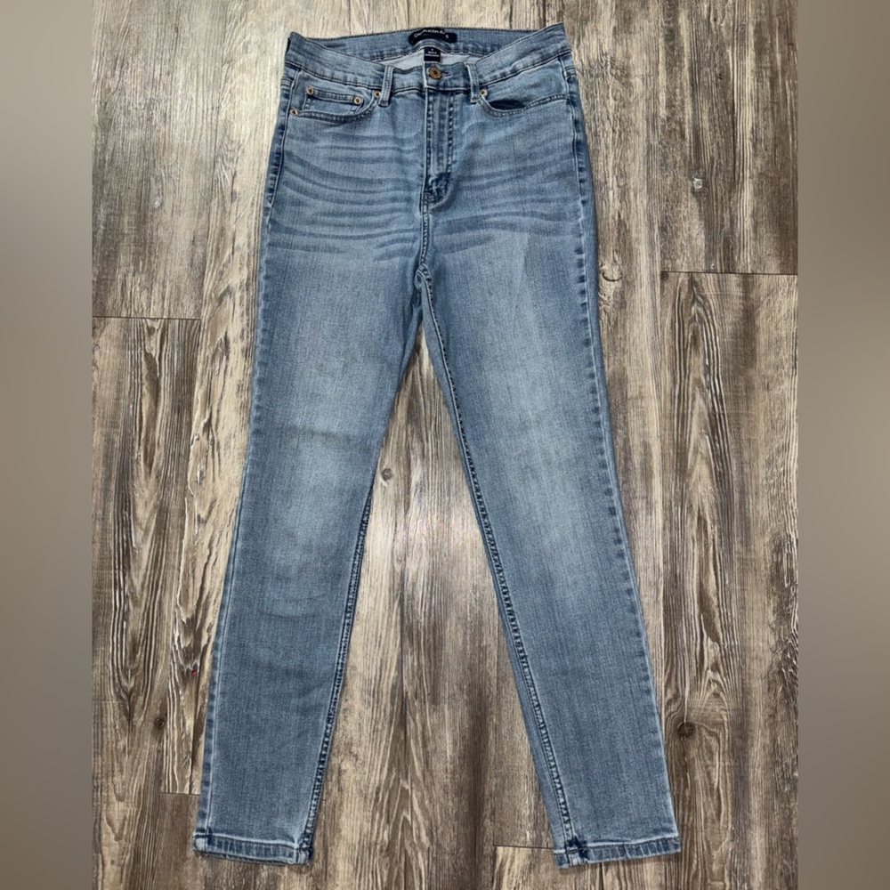 DONATING SOON🌼3/$10 Calvin Klein High-Waisted Skinny Jeans